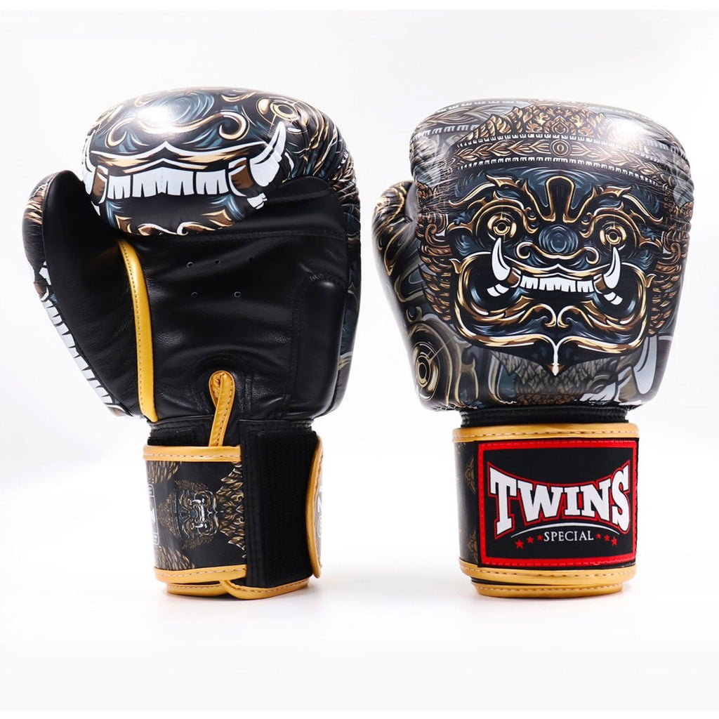 Twins Yakthai Boxing Gloves Black/Gold