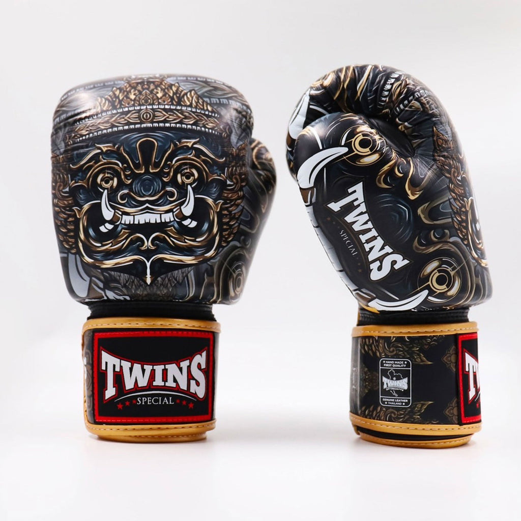 Twins Yakthai Boxing Gloves Black/Gold