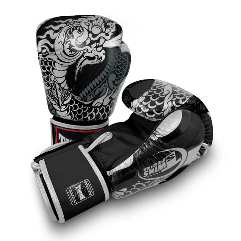Twins Nagas Boxing Gloves Black/Silver